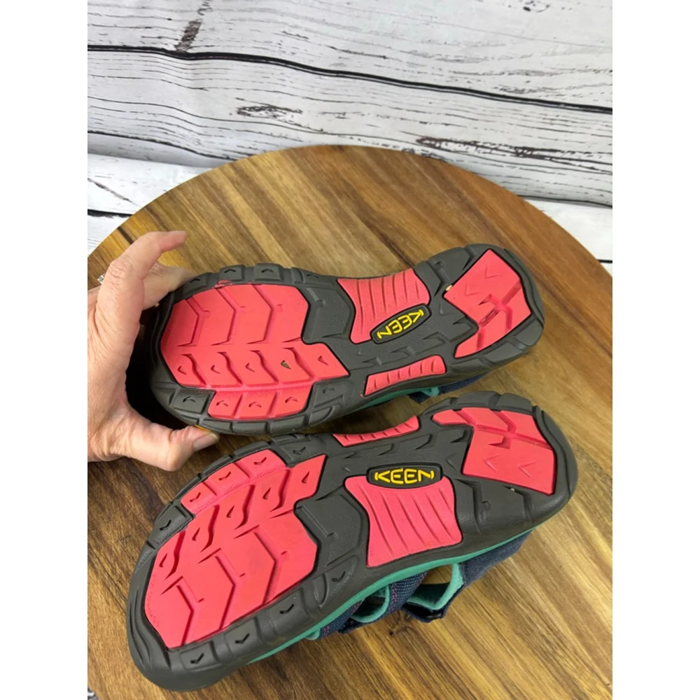 Girls KEEN Water Shoes Blue Green Size 5 (Big Girl)
